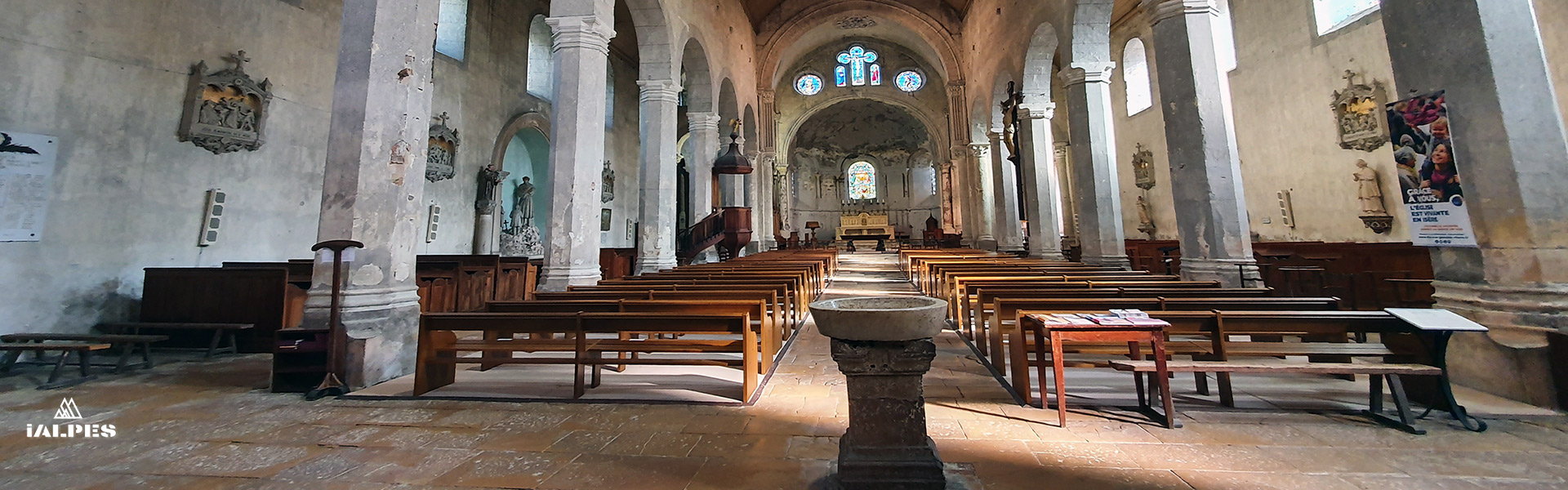 Abbatiale de Saint-Chef en Isère, Rhône-Alpes