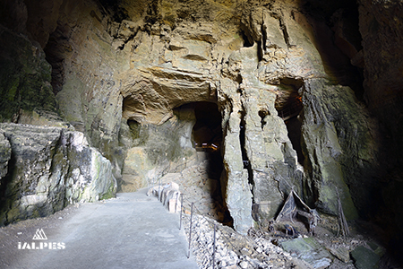 Grottes de La Balme, Isère